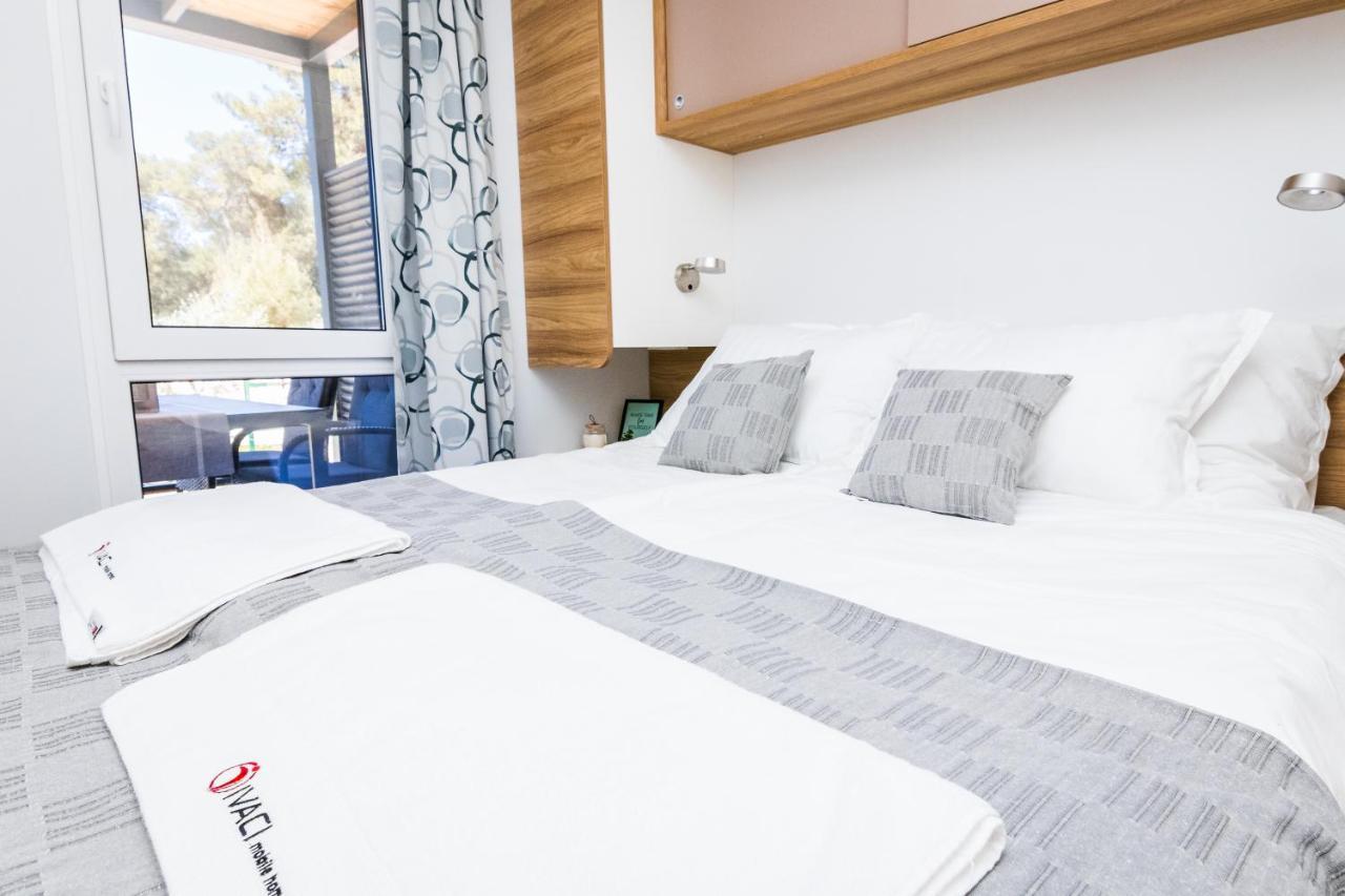Luxury Mobile Homes Ivaci Rovinj Eksteriør bilde